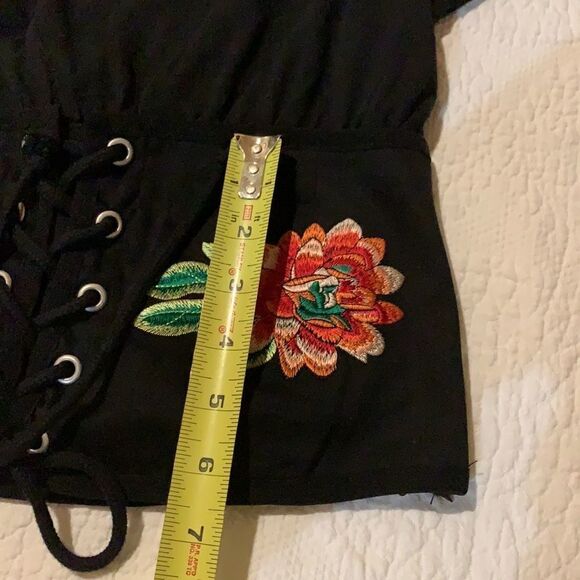 500 Maison Cinqcent Embroidered blacktop. NWT. Med - Picture 14 of 14